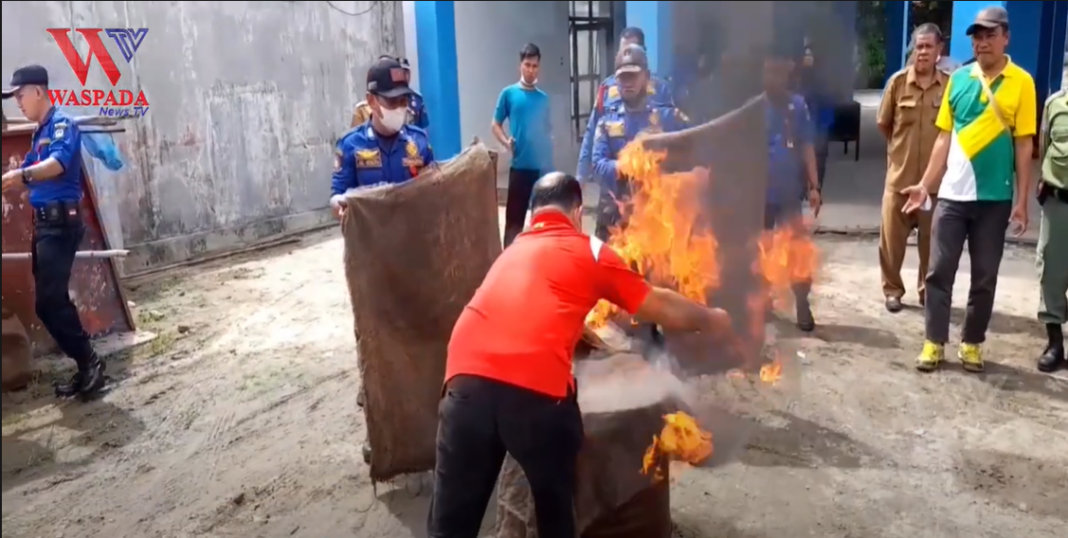 Damkar Kota Tebing Tinggi Bentuk Tim Redkar Kampung