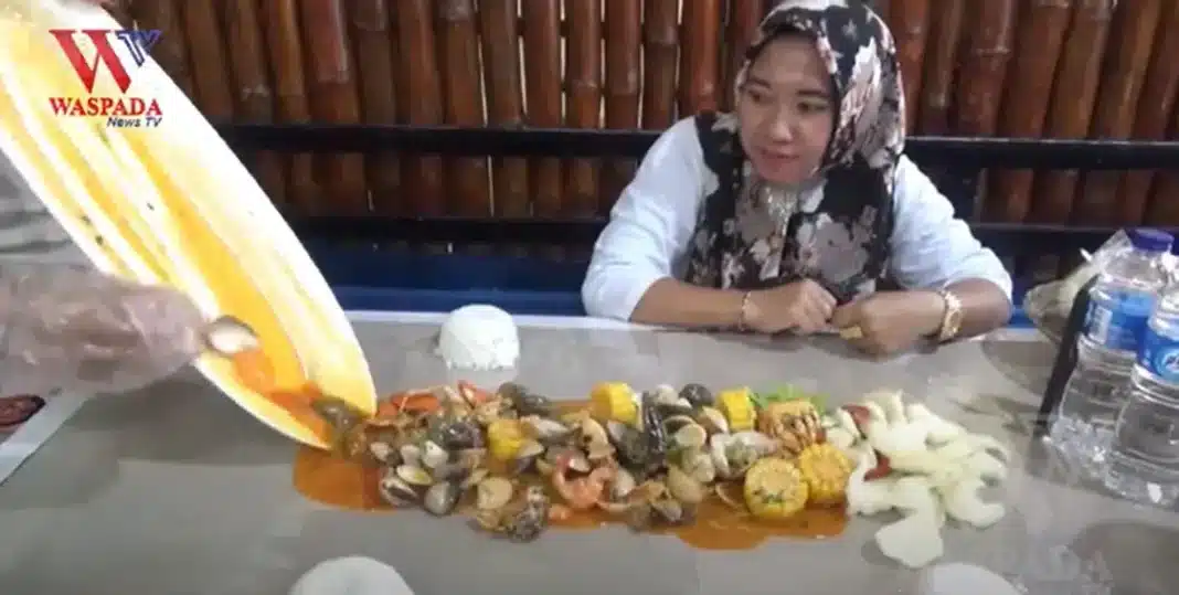 Kuliner Kepiting Berserak Andalan Warga Labuhanbatu Selatan