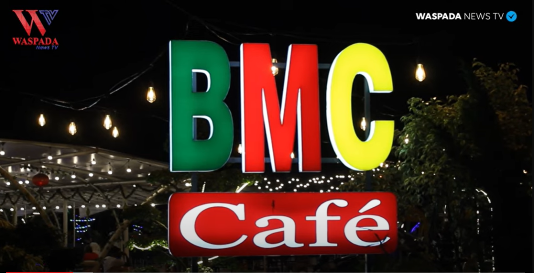 BMC Café Sajikan Kuliner Nusantara Dengan Diiringi Alunan Musik Band