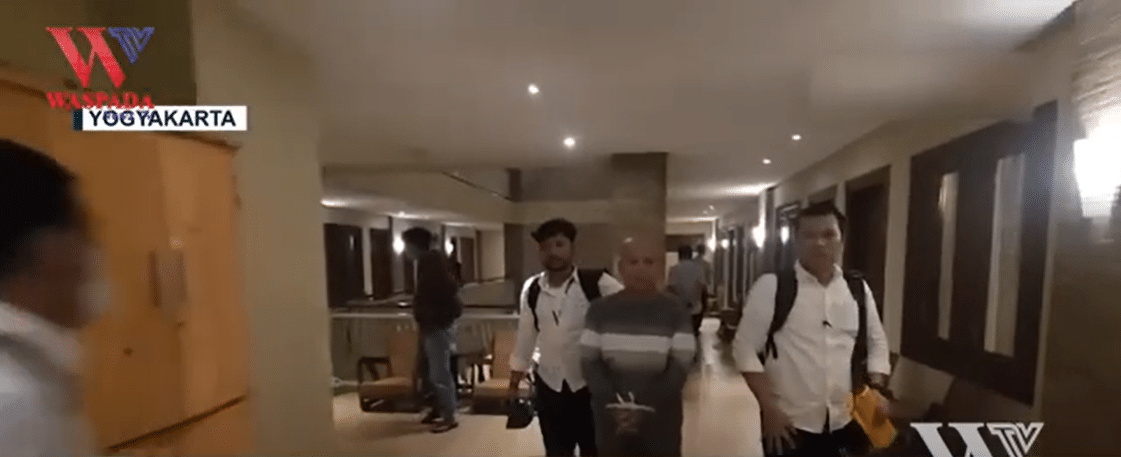 Polda Metro Jaya Tangkap Mafia Umrah Di Hotel Yogyakarta - WASPADANEWS.TV