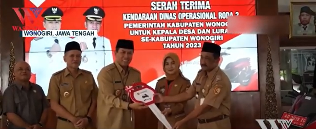 Bupati Wonogiri Bagikan 294 Unit Motor Baru Untuk Kades Dan Lurah